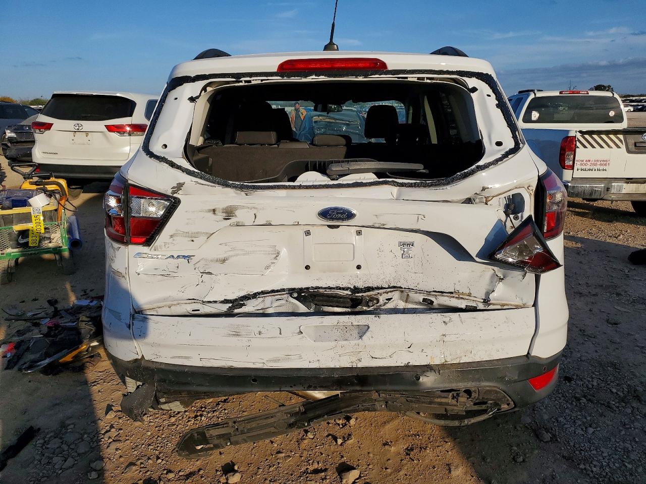 2017 FORD ESCAPE SE photo 6
