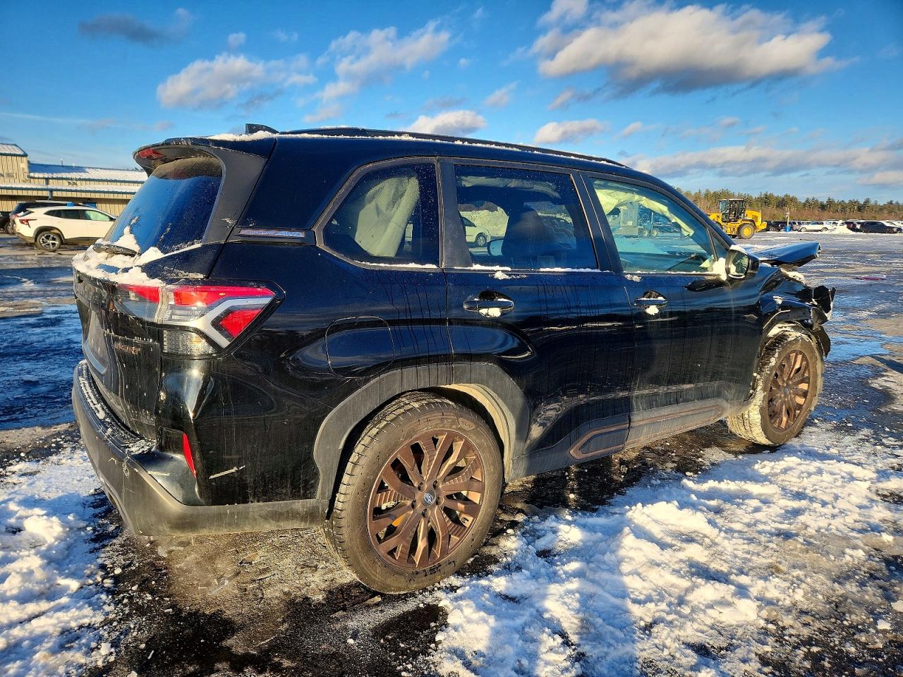2025 SUBARU FORESTER SPORT photo 3