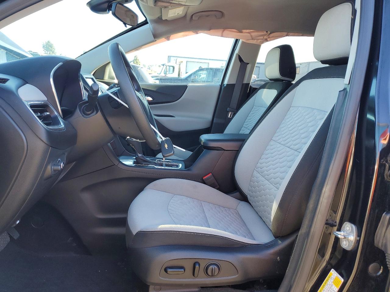 2020 CHEVROLET EQUINOX photo 7