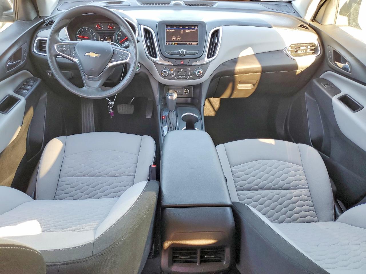 2020 CHEVROLET EQUINOX photo 8