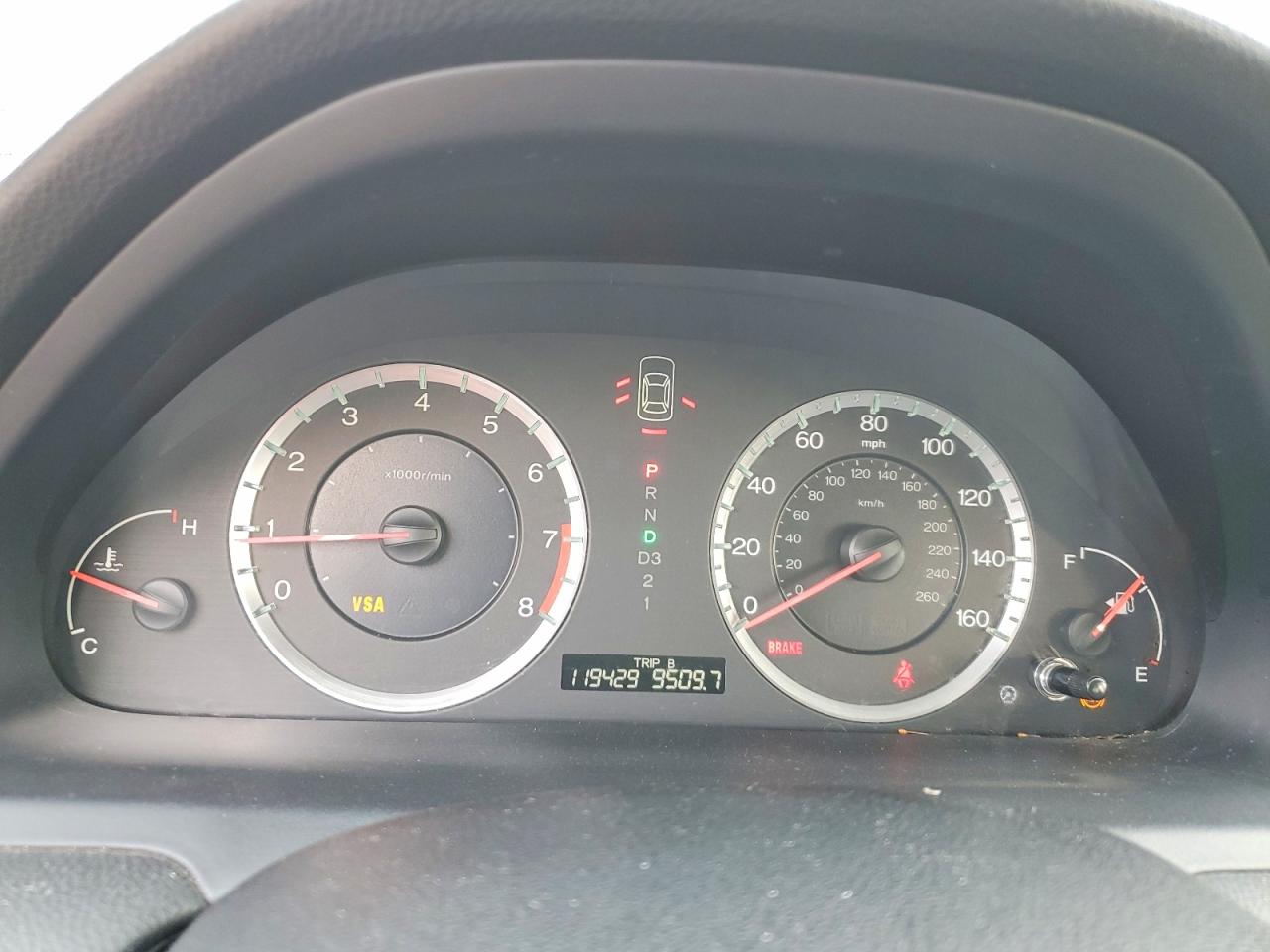 2009 HONDA ACCORD LXP photo 17