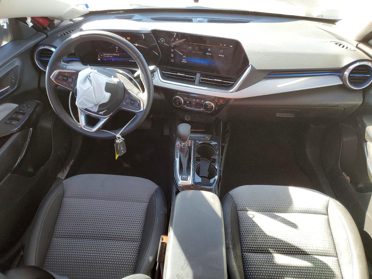 2025 CHEVROLET TRAX 1LT photo 8