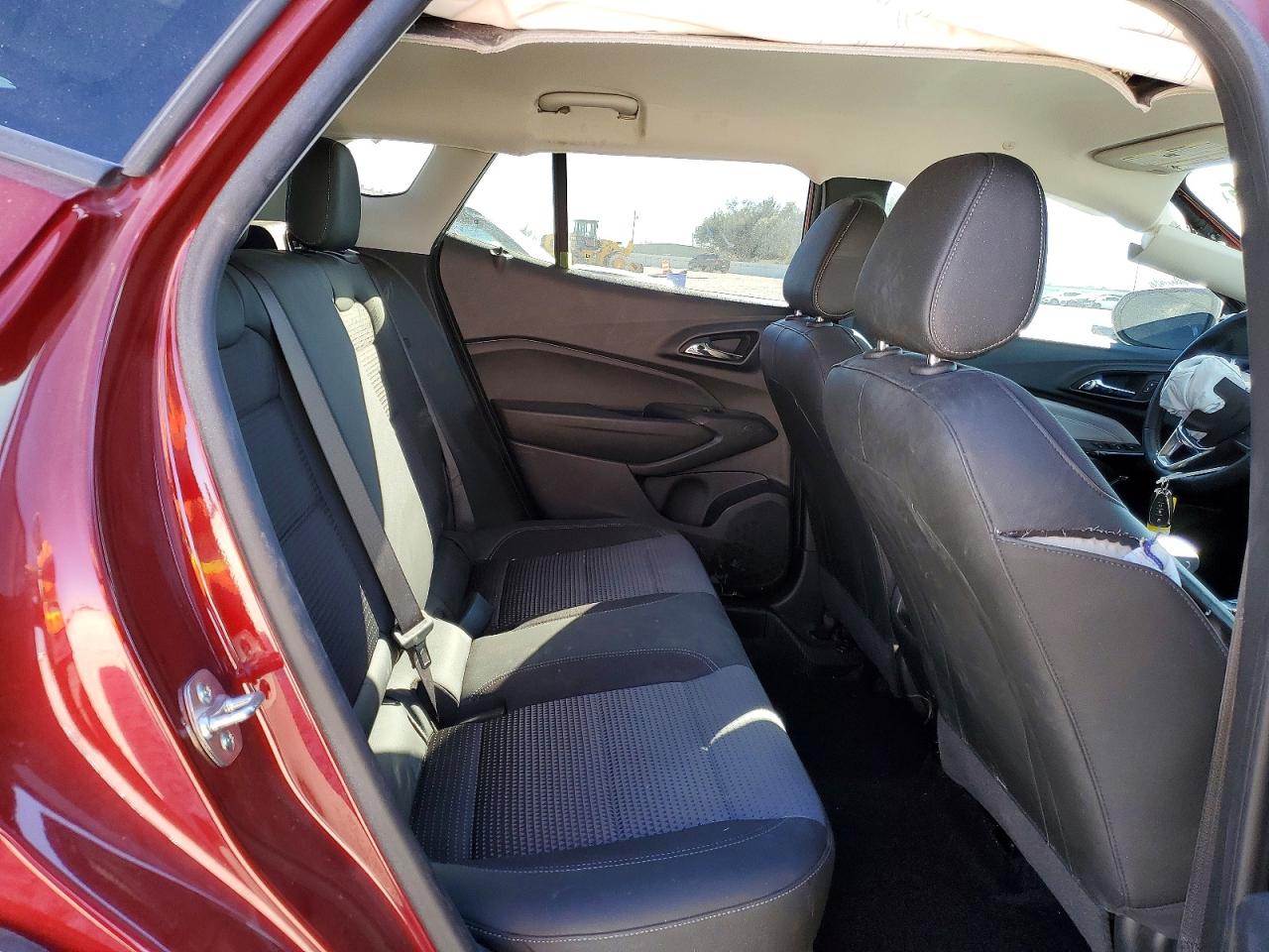 2025 CHEVROLET TRAX 1LT photo 11