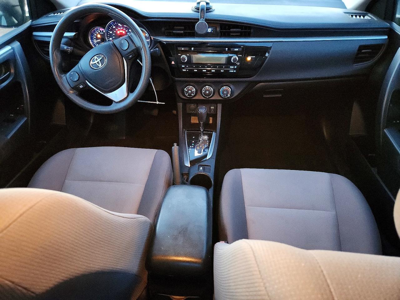 2014 TOYOTA COROLLA L photo 8