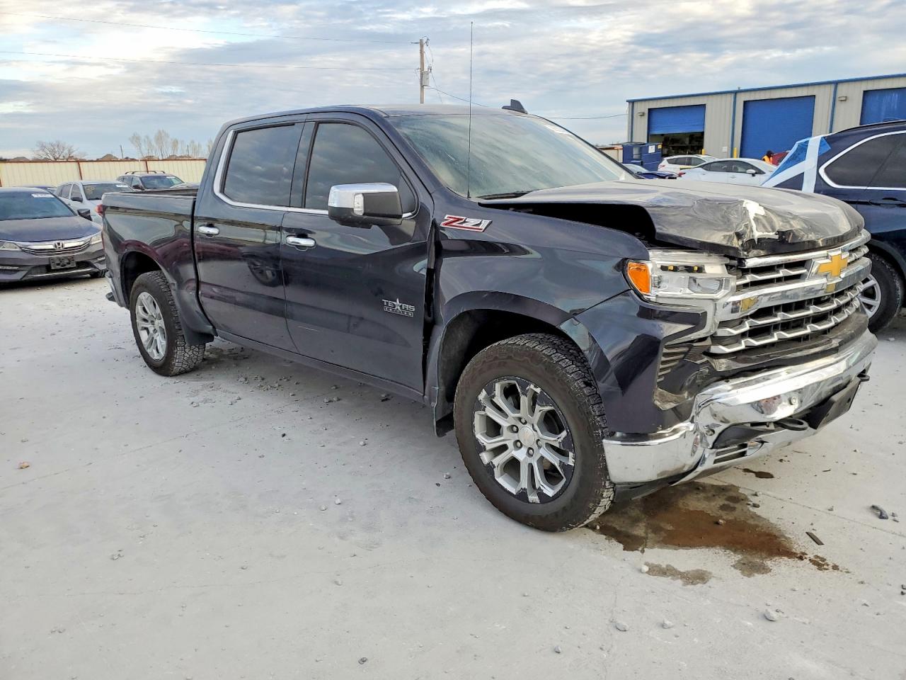 2023 CHEVROLET SILVERADO K1500 LTZ photo 7