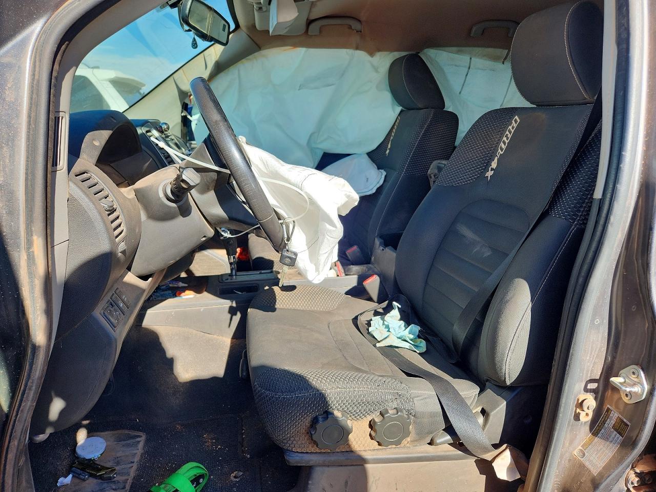 2019 NISSAN FRONTIER SV photo 7