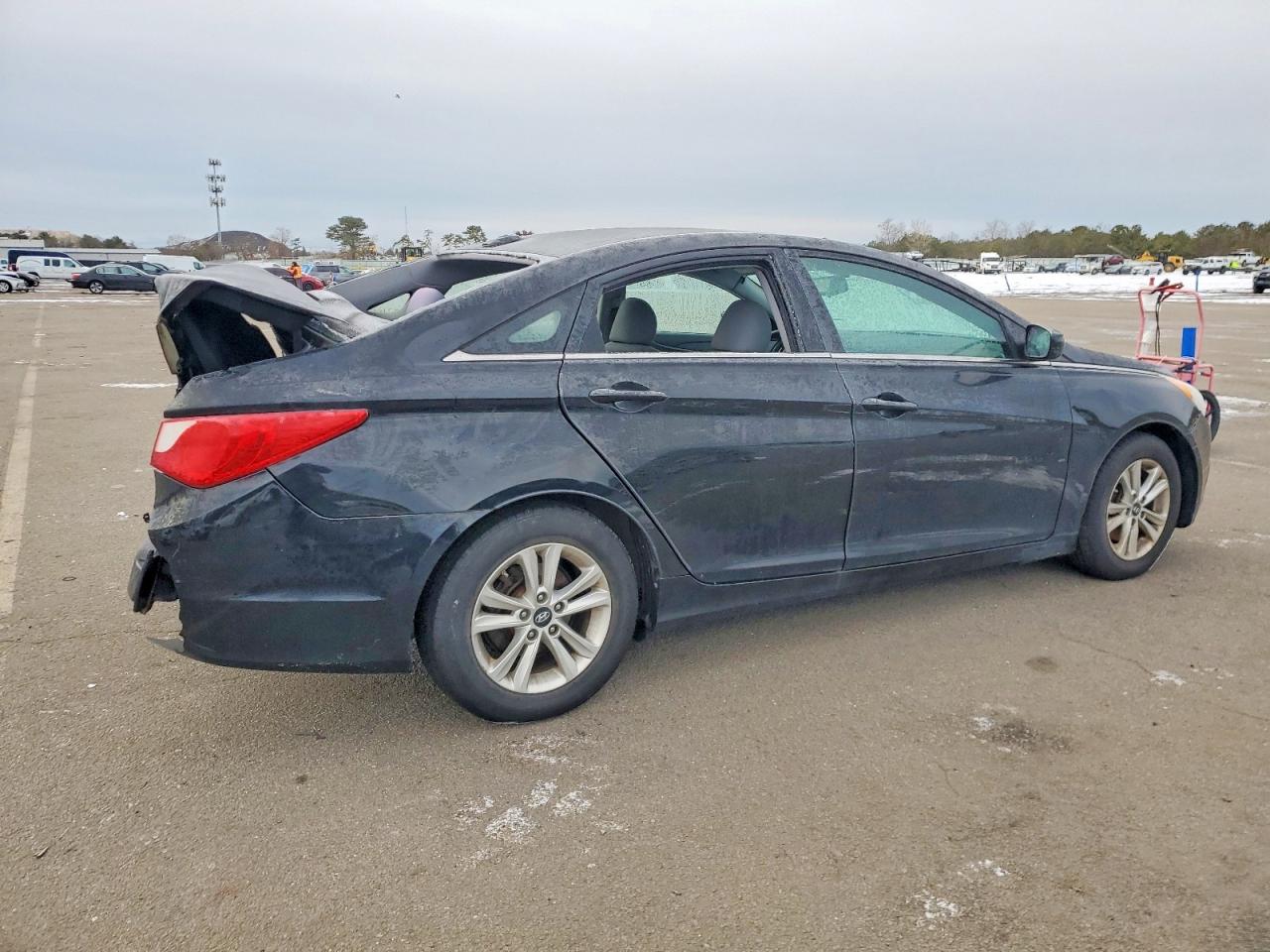 2013 HYUNDAI SONATA GLS photo 3