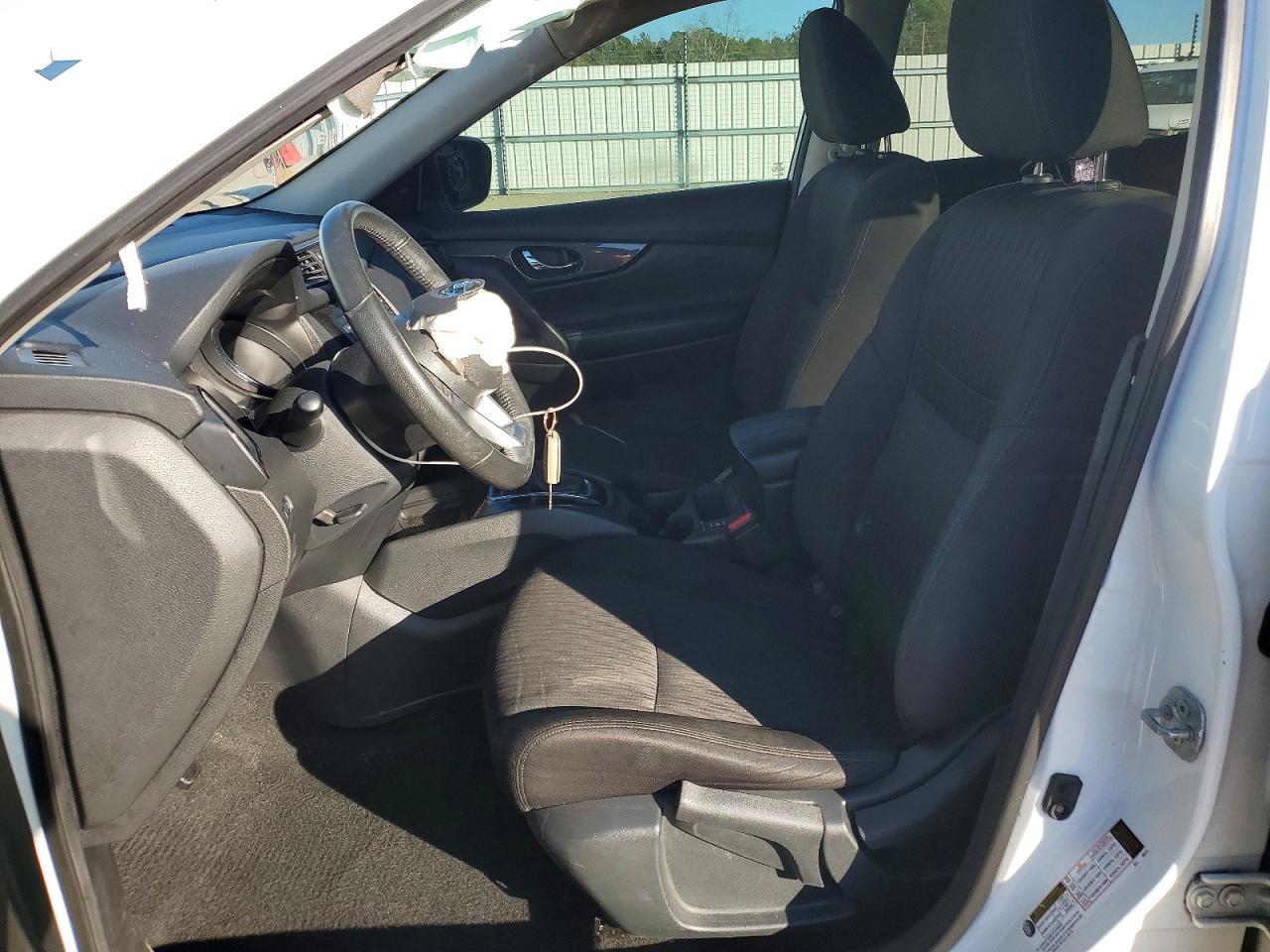 2019 NISSAN ROGUE S photo 7