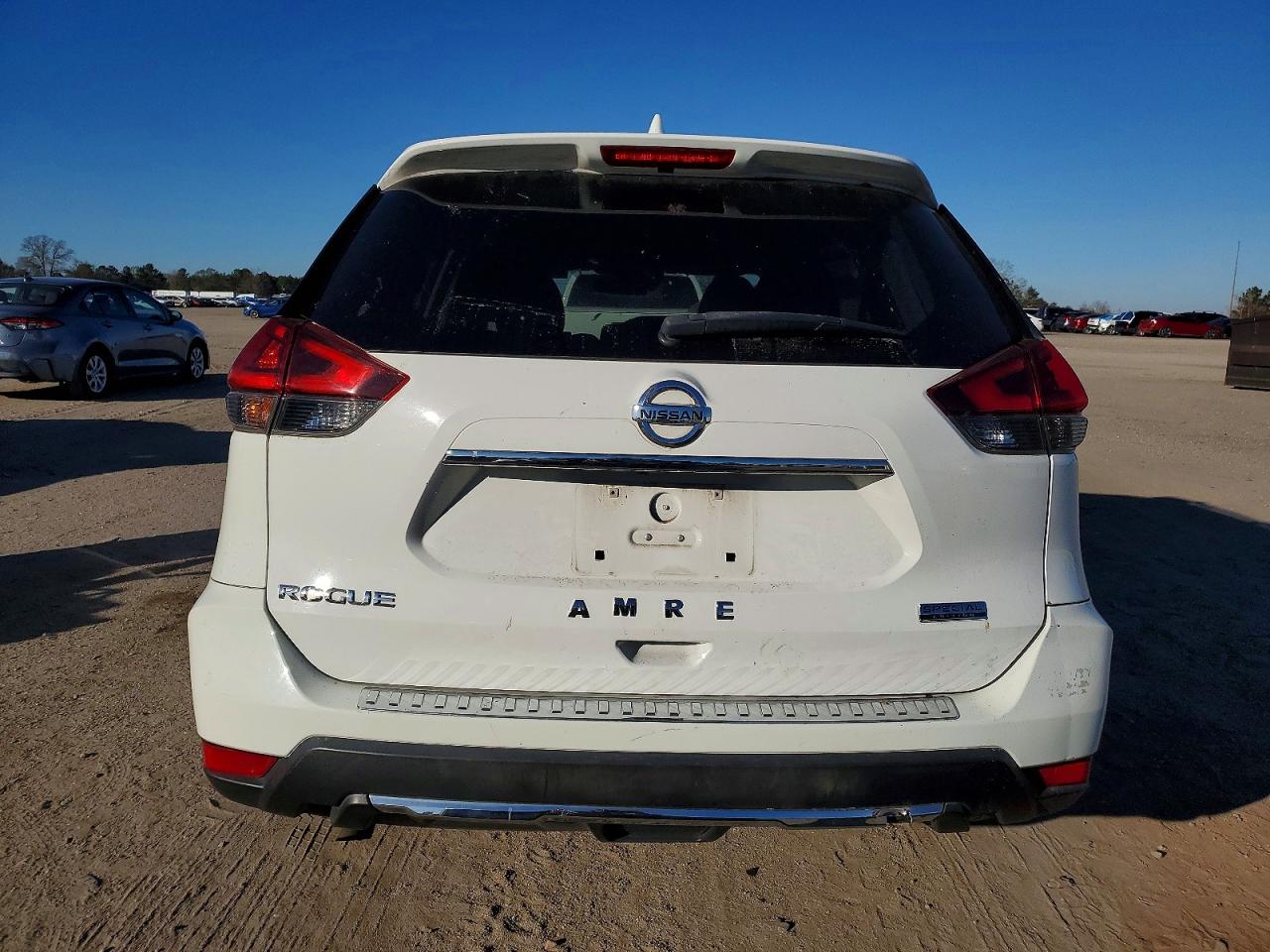 2019 NISSAN ROGUE S photo 6