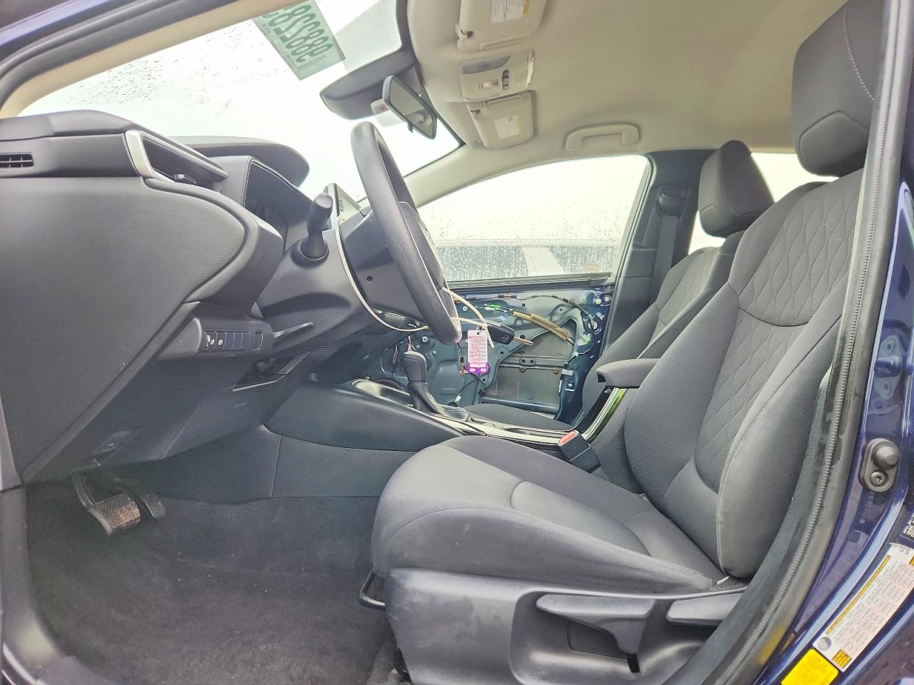 2020 TOYOTA COROLLA LE photo 13