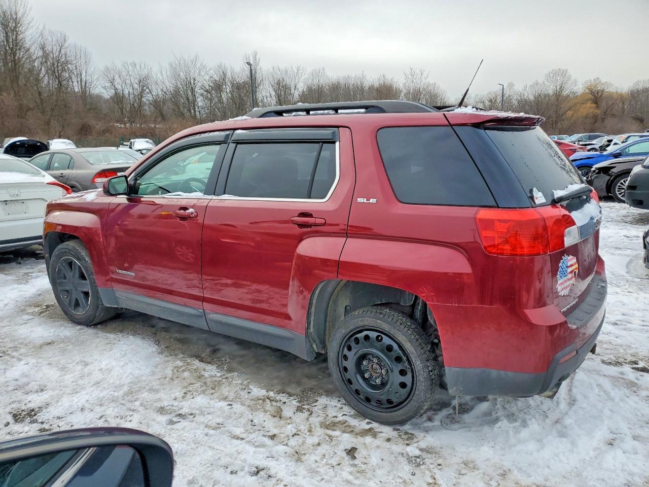 2011 GMC TERRAIN SLE photo 2