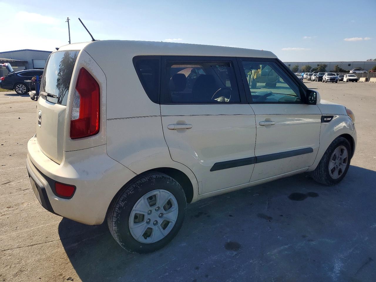 2013 KIA SOUL photo 3