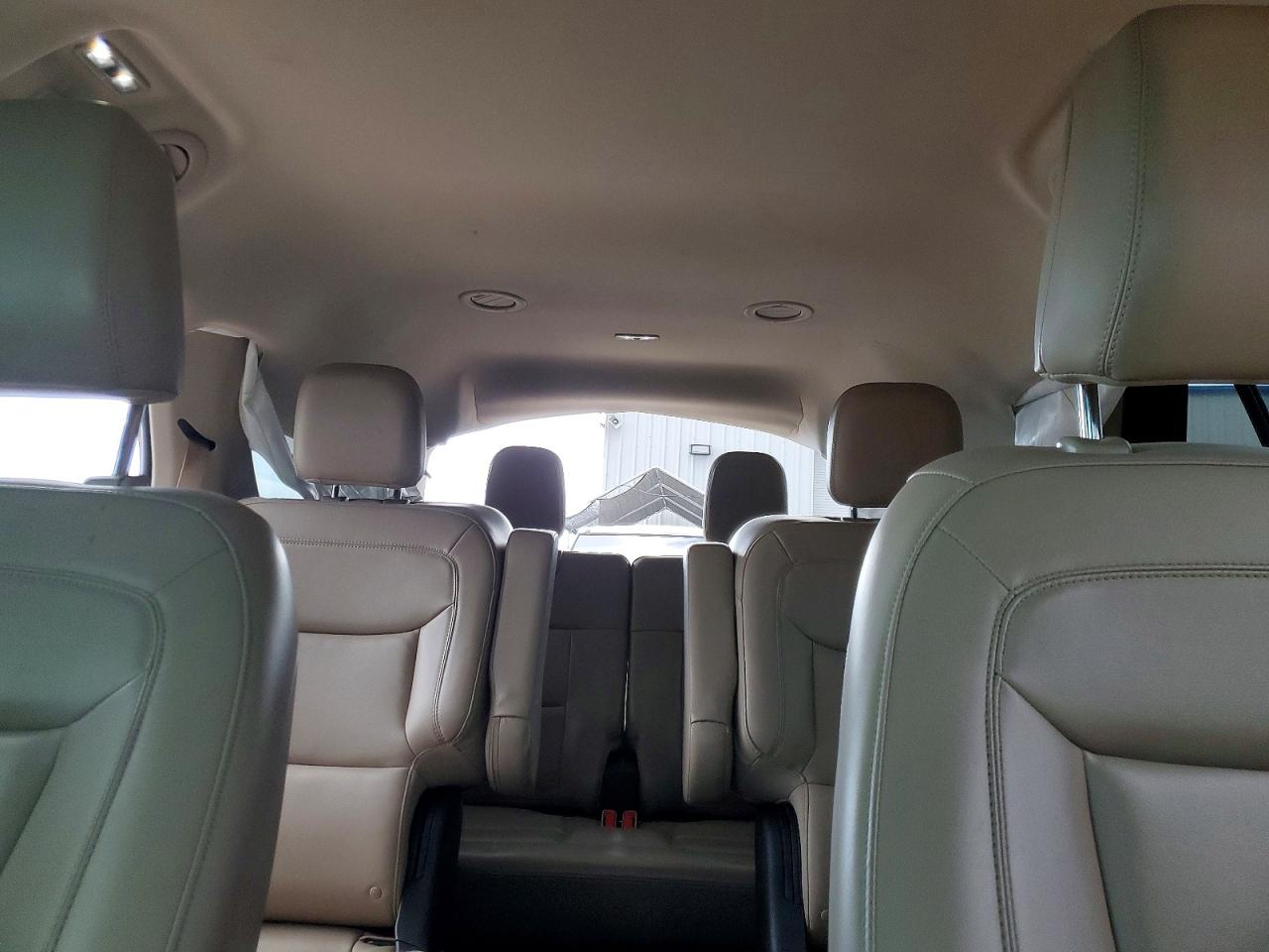 2021 FORD EXPLORER XLT photo 10