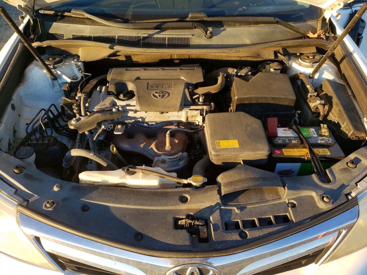 2014 TOYOTA CAMRY L photo 11