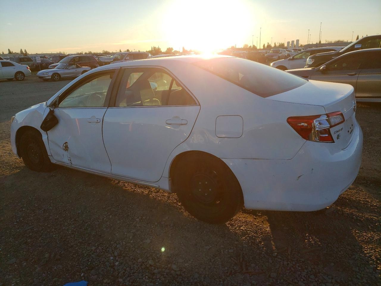 2014 TOYOTA CAMRY L photo 2