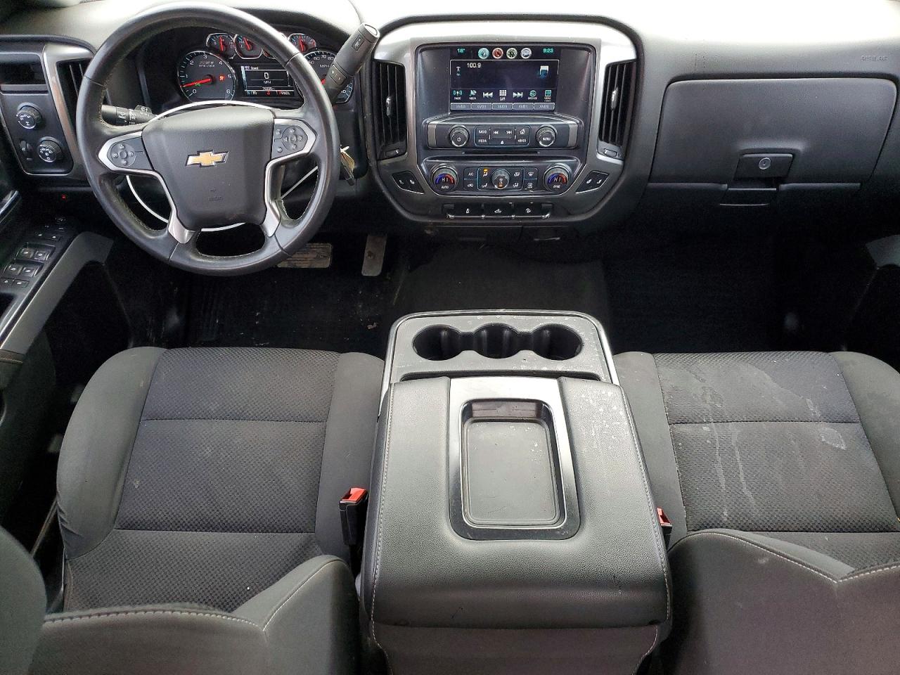 2018 CHEVROLET SILVERADO K1500 LT photo 8