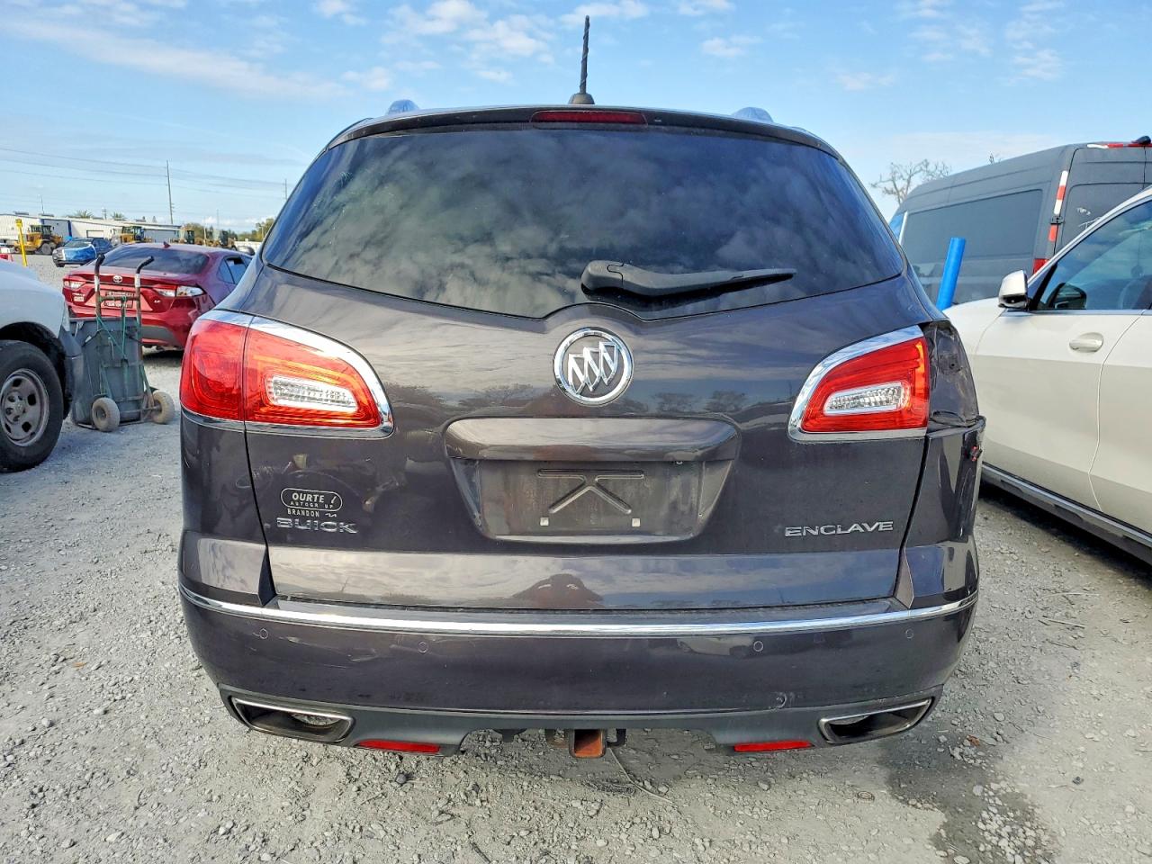 2016 BUICK ENCLAVE photo 11