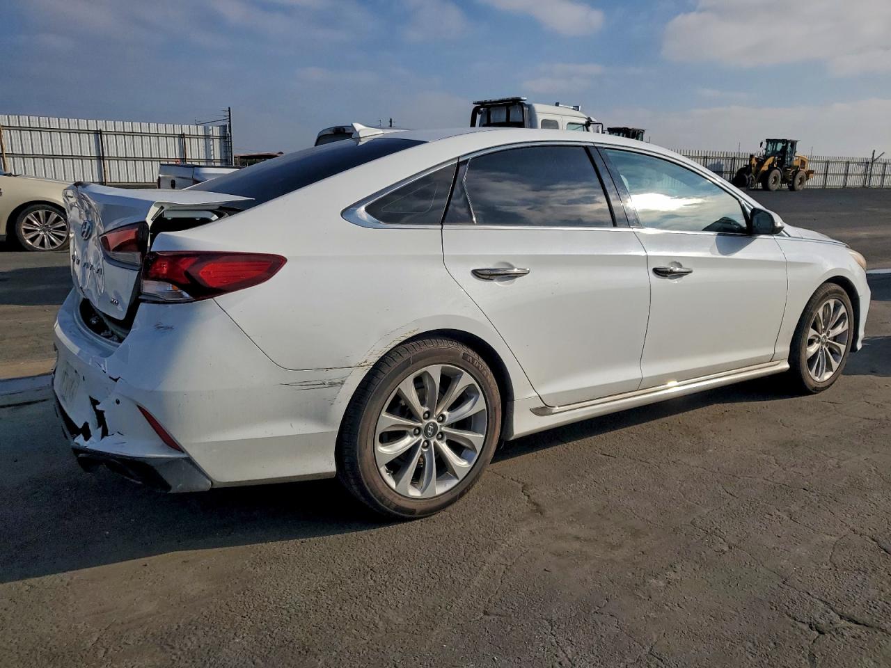 2018 HYUNDAI SONATA SPORT photo 3