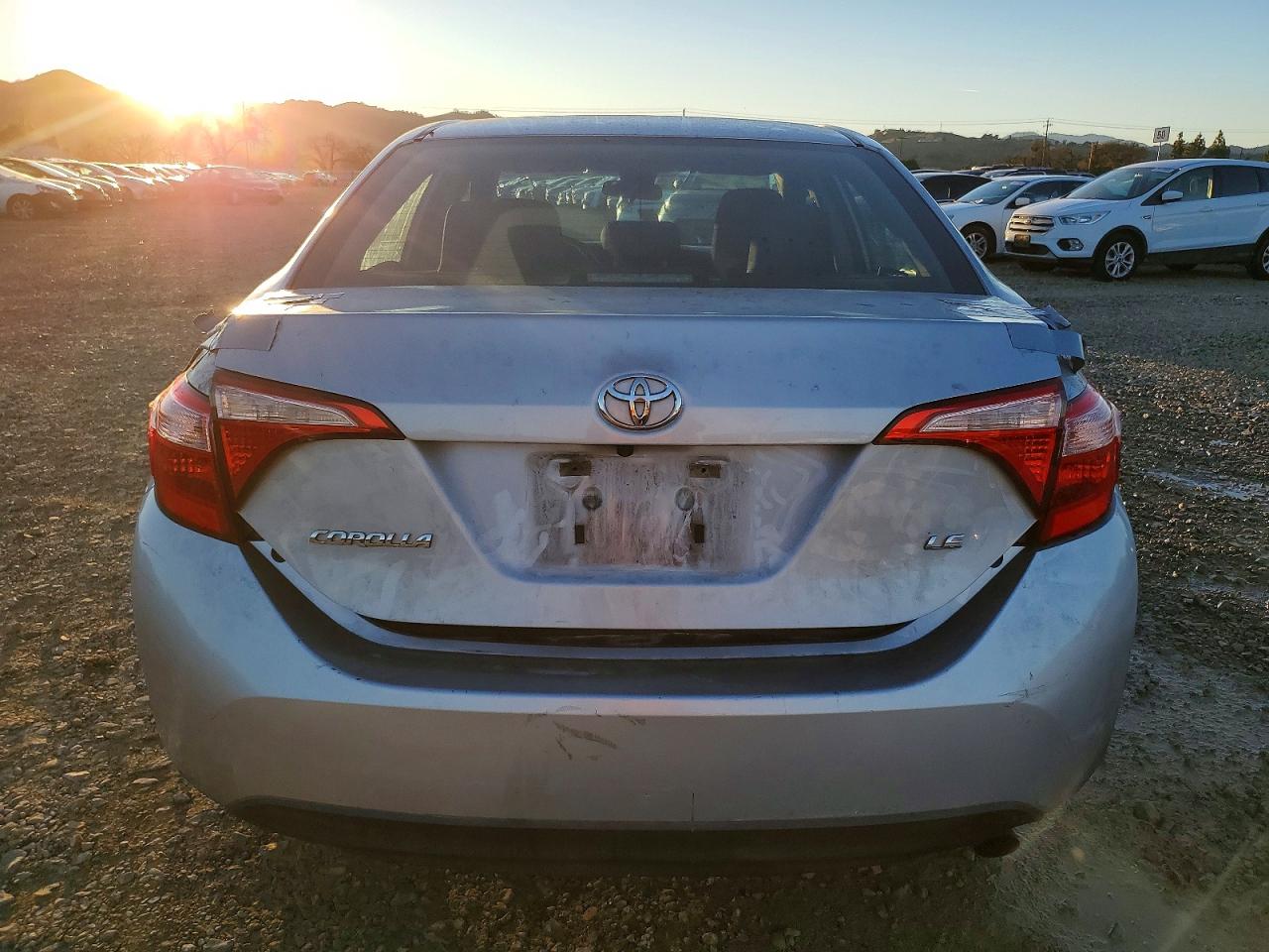 2017 TOYOTA COROLLA L photo 6