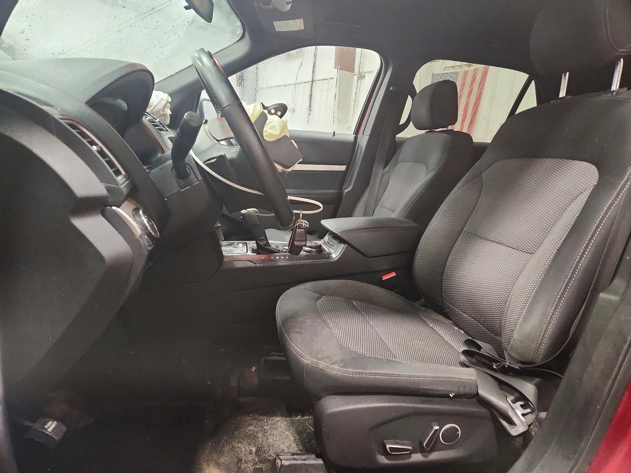 2017 FORD EXPLORER XLT photo 7