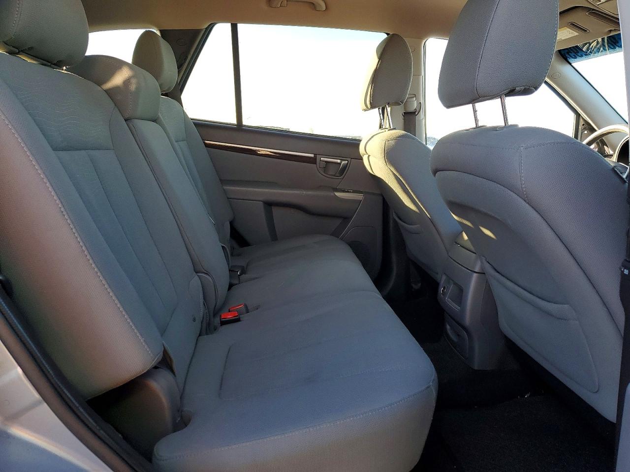 2010 HYUNDAI SANTA FE GLS photo 11