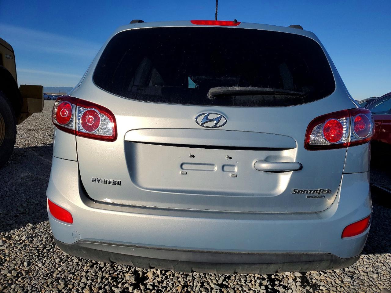 2010 HYUNDAI SANTA FE GLS photo 6