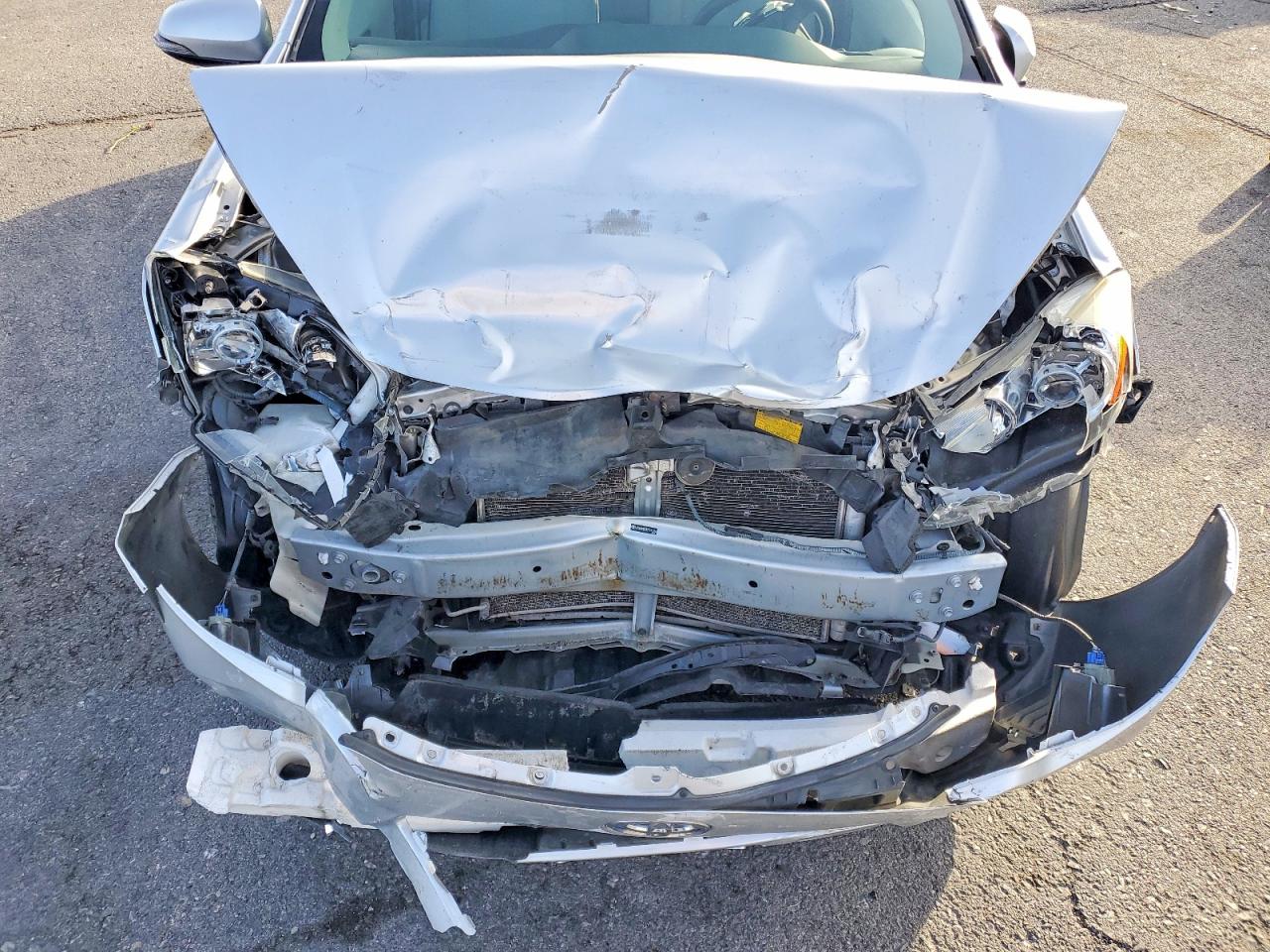2012 TOYOTA PRIUS C photo 11