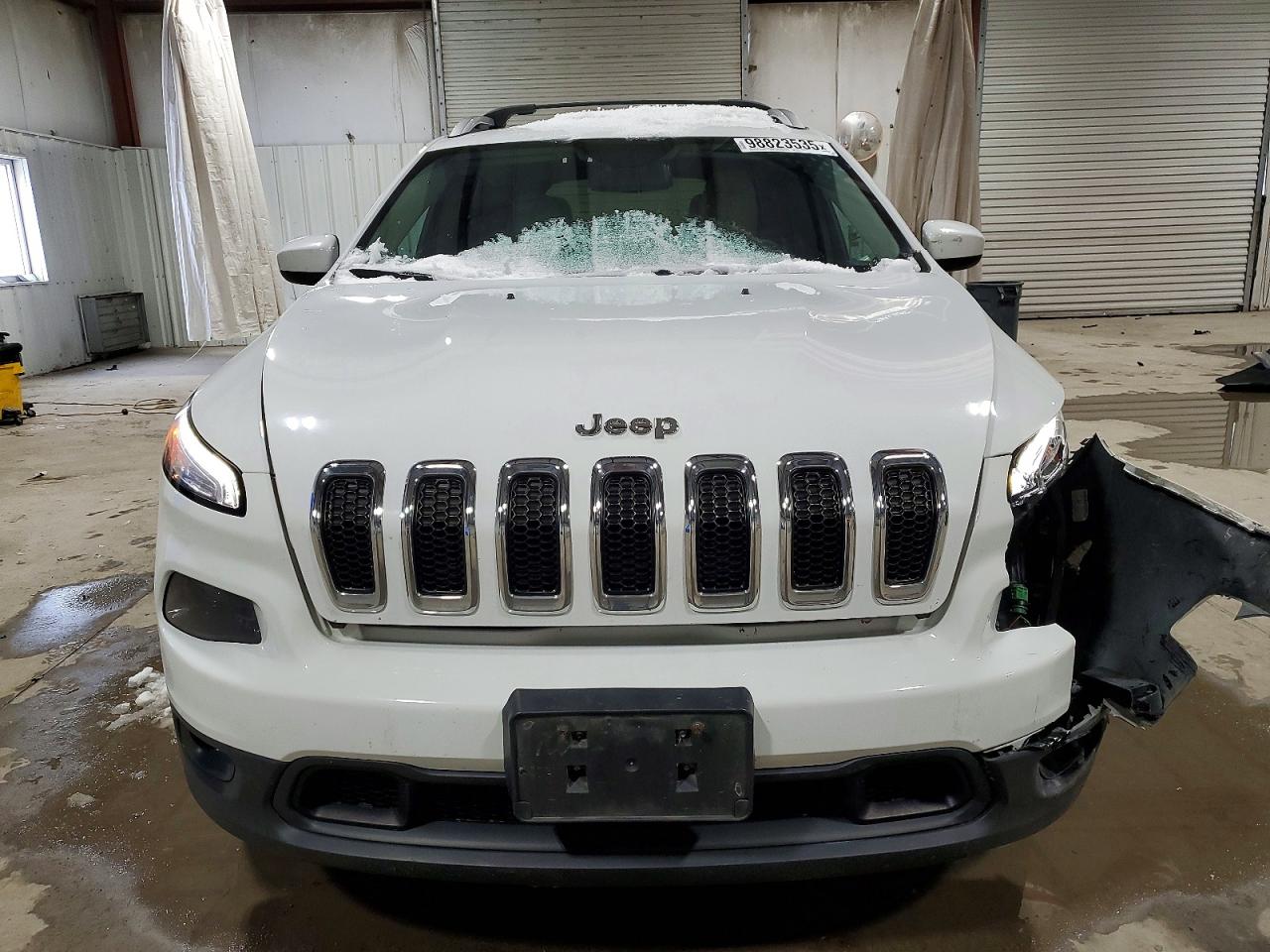 2016 JEEP CHEROKEE LATITUDE photo 5