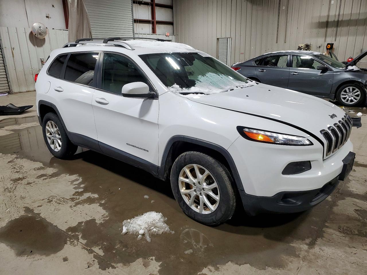 2016 JEEP CHEROKEE LATITUDE photo 4