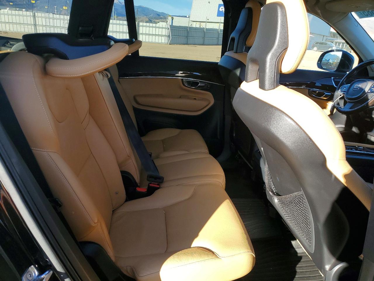 2016 VOLVO XC90 T6 photo 11