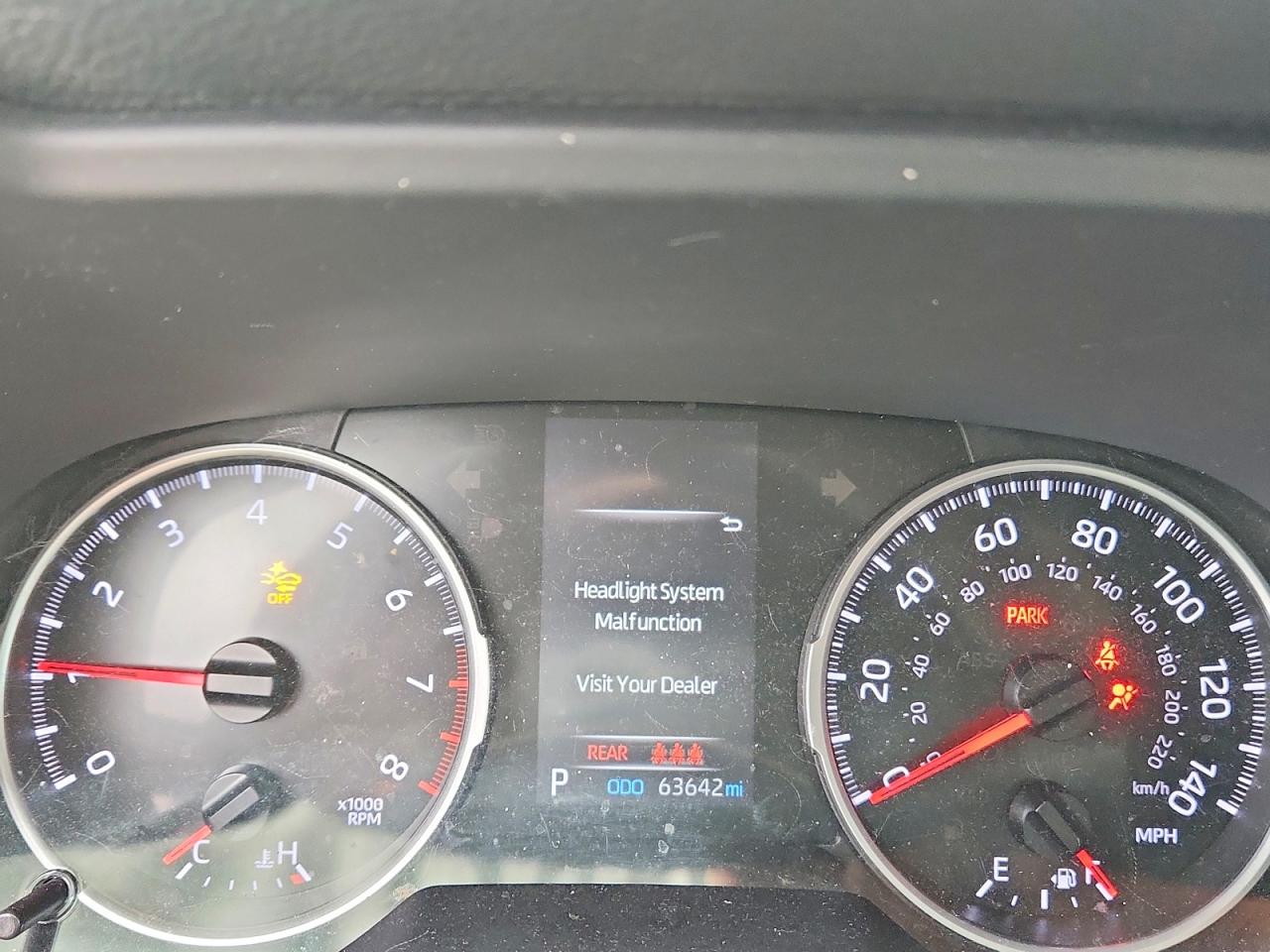 2021 TOYOTA RAV4 LE photo 9