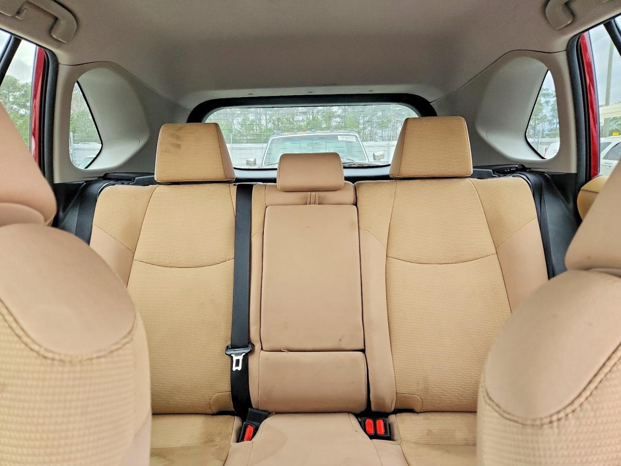 2021 TOYOTA RAV4 LE photo 10