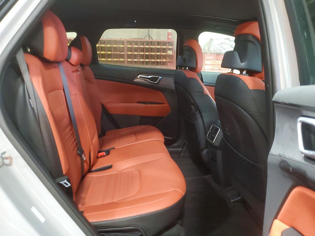 2025 KIA SPORTAGE SX-PRESTIGE photo 11