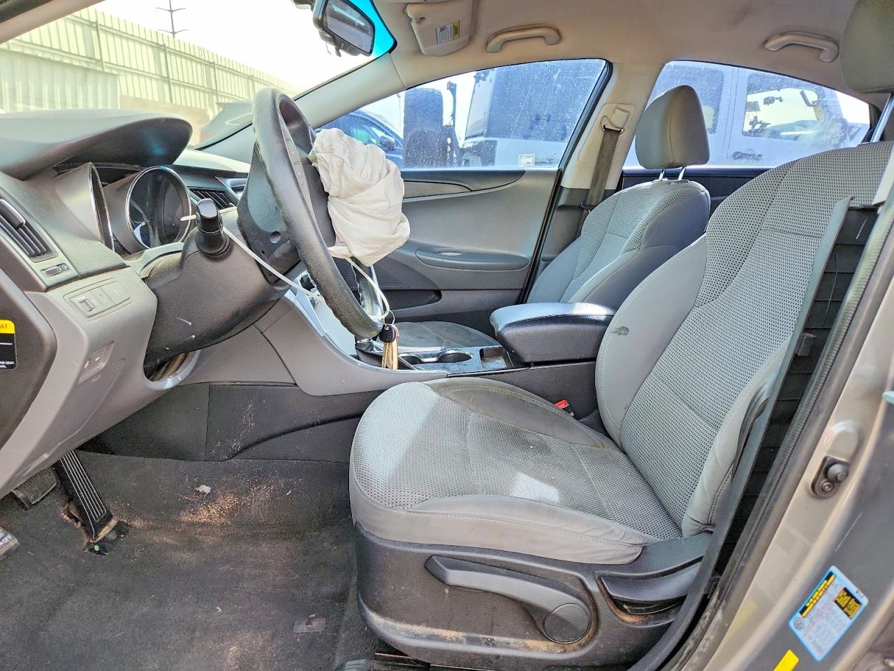 2013 HYUNDAI SONATA GLS photo 7