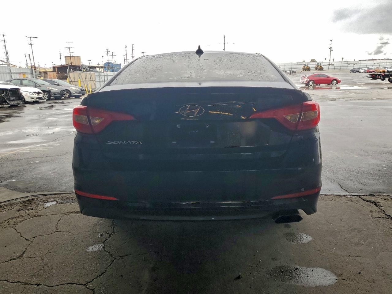 2015 HYUNDAI SONATA SE photo 6