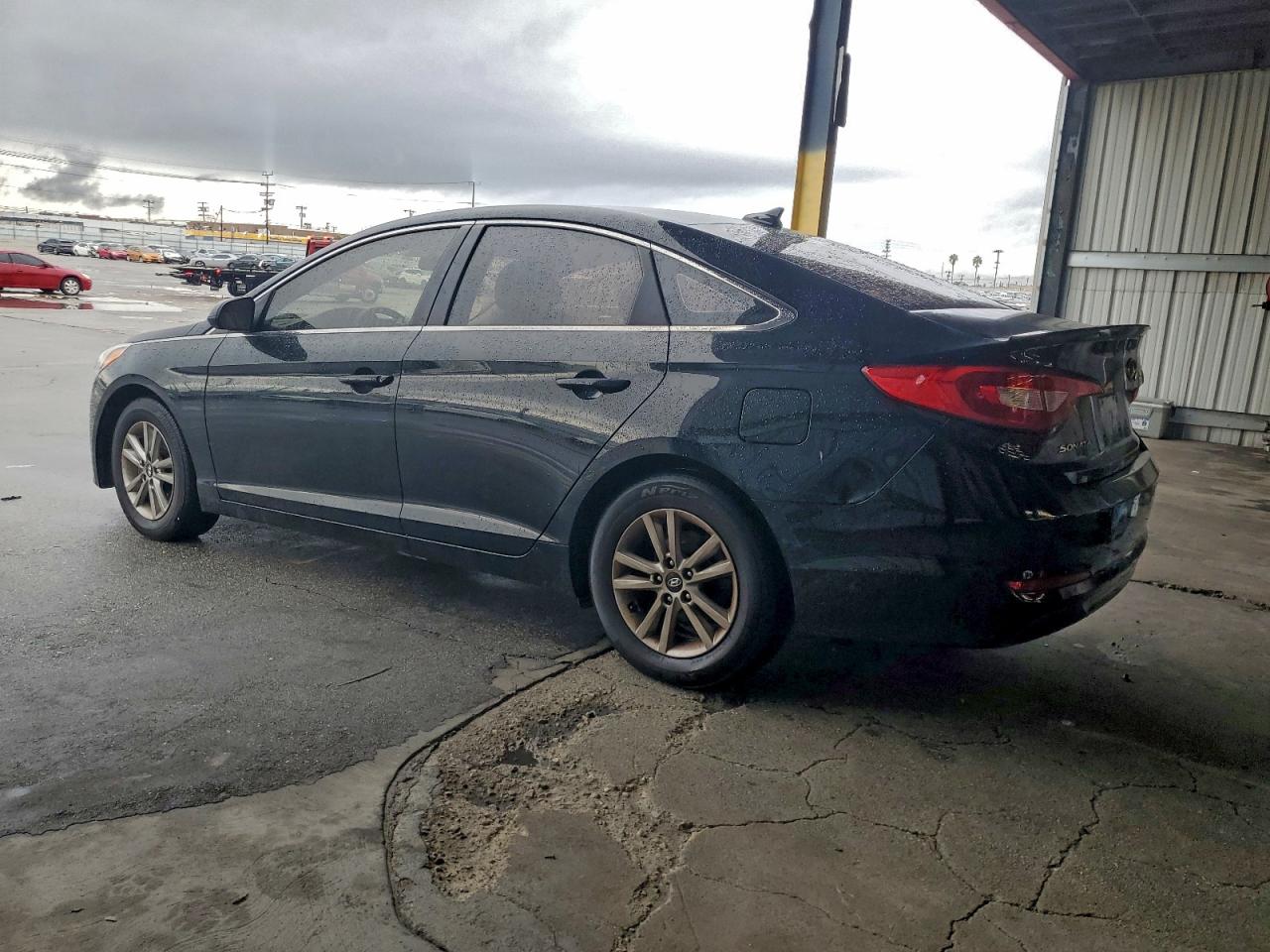 2015 HYUNDAI SONATA SE photo 2