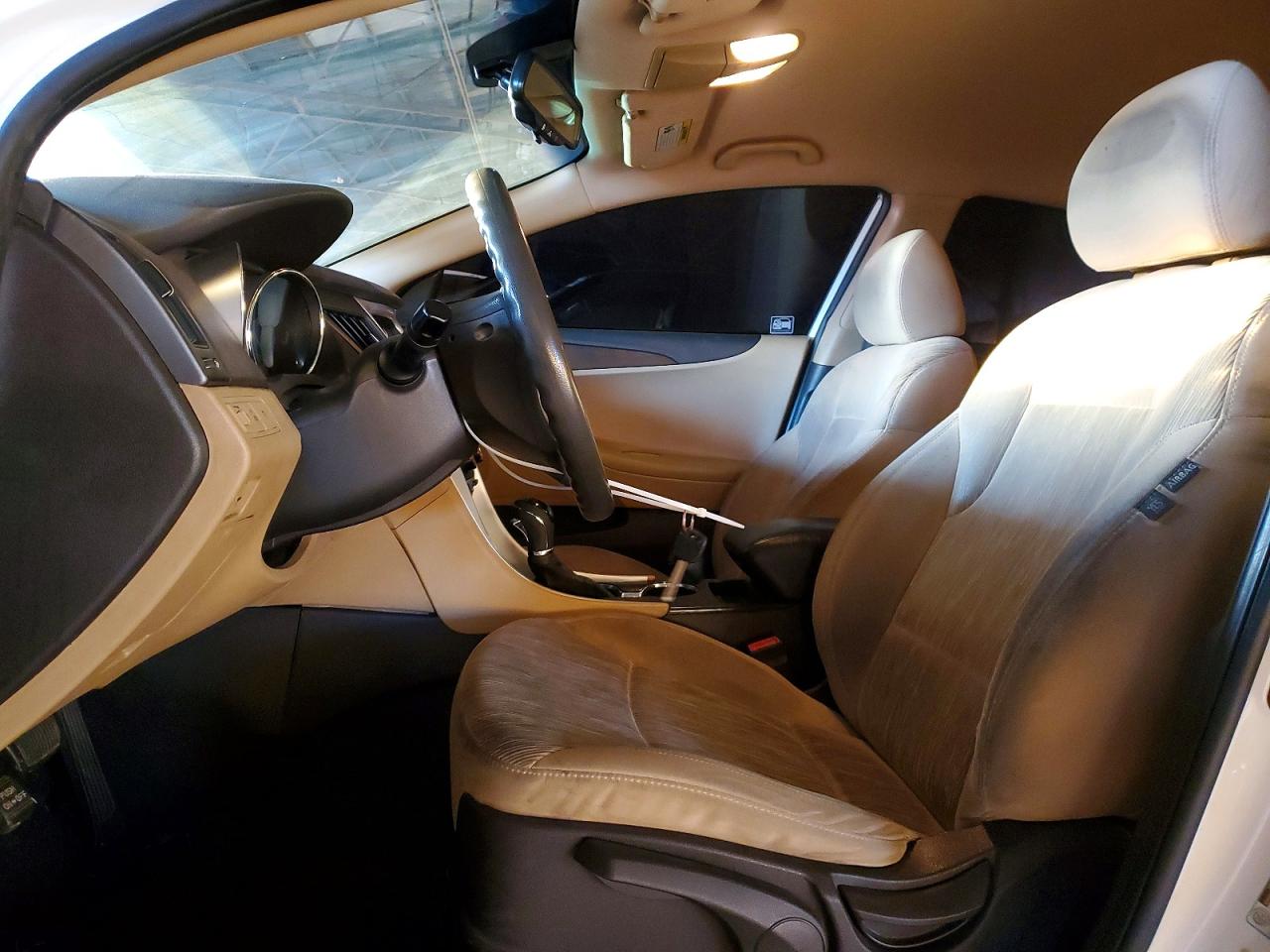2012 HYUNDAI SONATA GLS photo 7