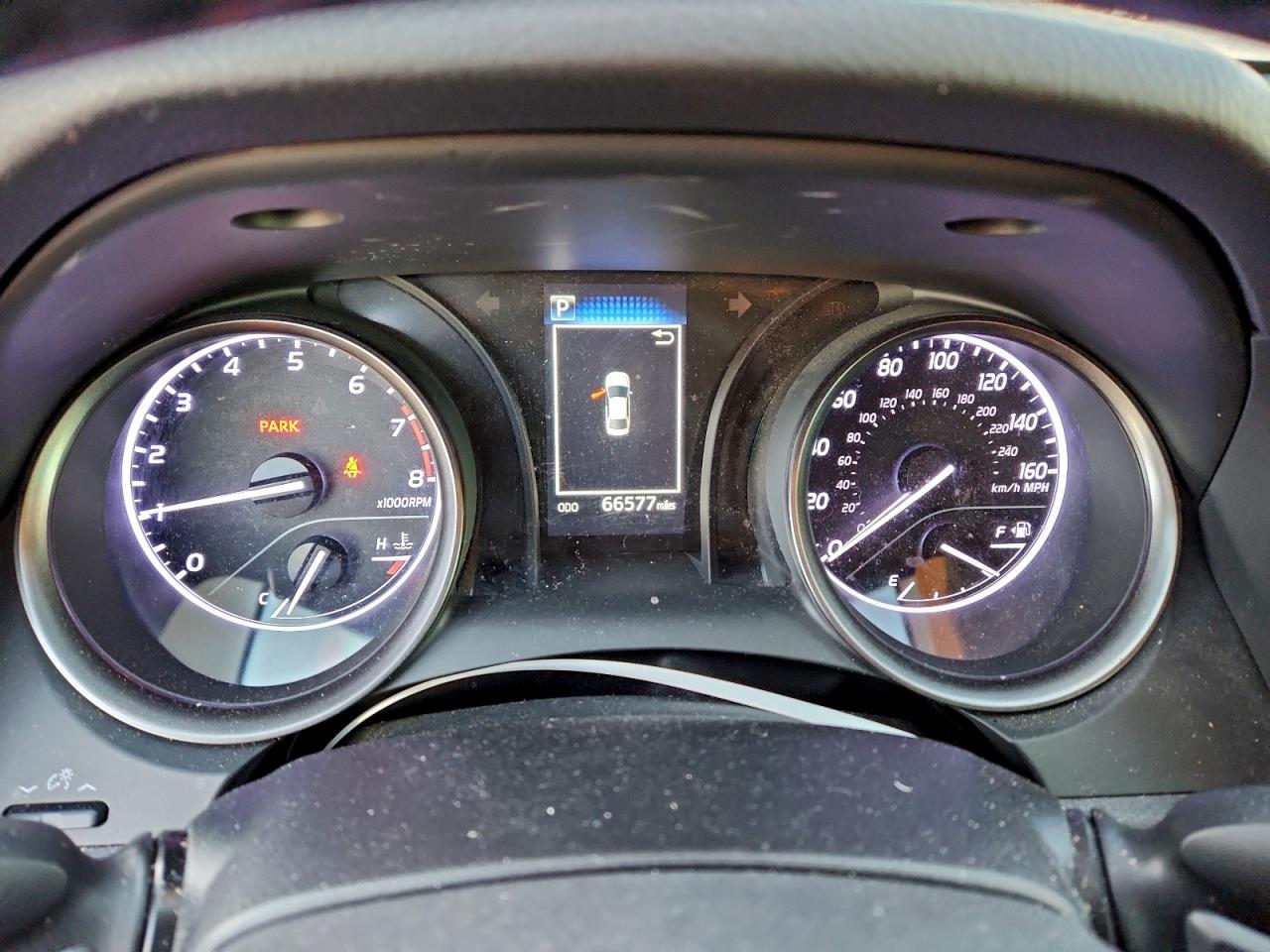 2021 TOYOTA CAMRY SE photo 9