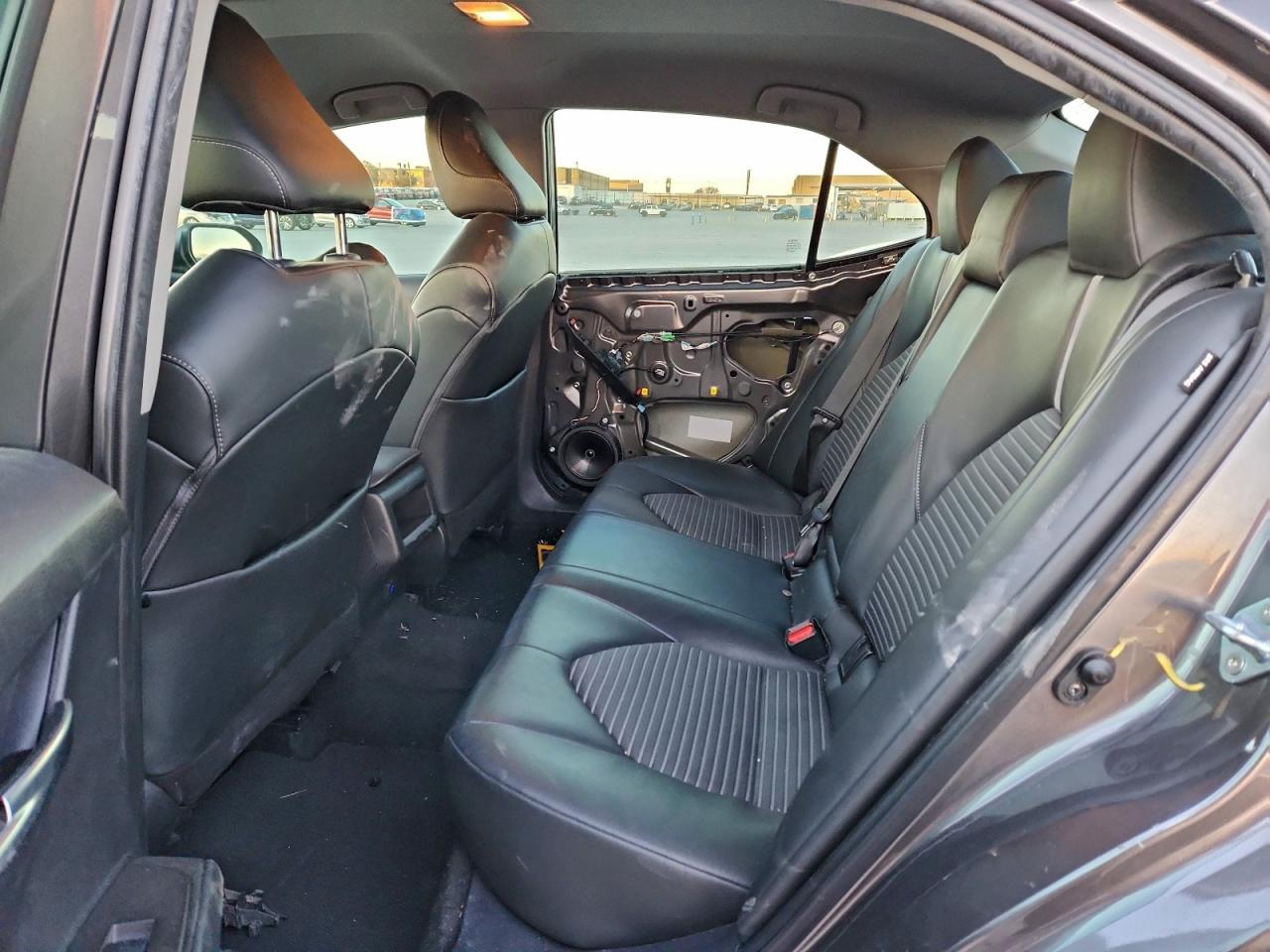 2021 TOYOTA CAMRY SE photo 10