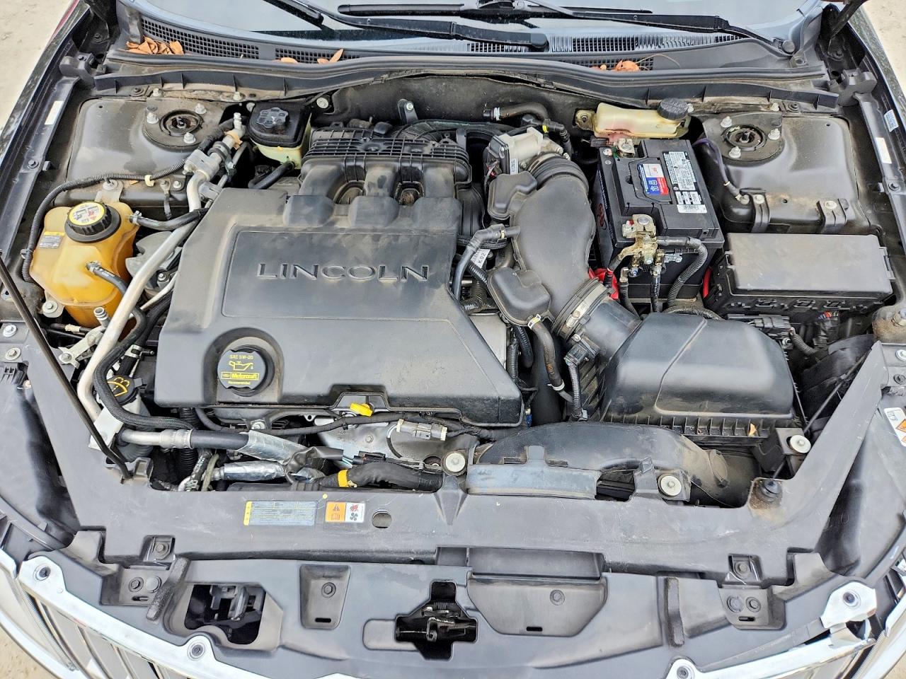 2010 LINCOLN MKZ photo 11