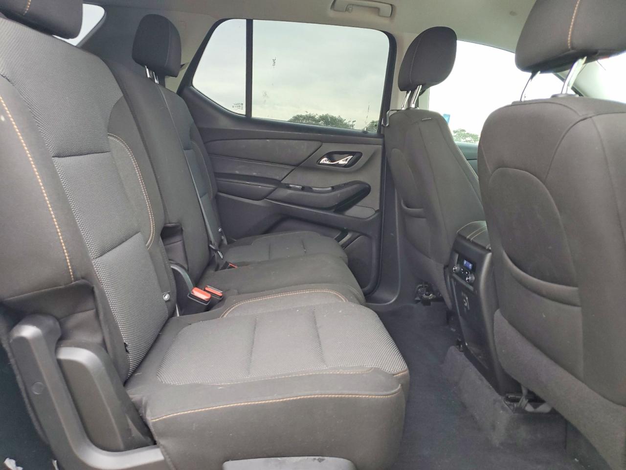 2020 CHEVROLET TRAVERSE LS photo 11
