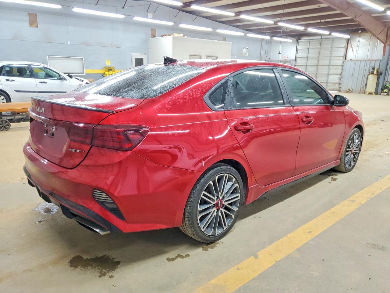 2023 KIA FORTE GT photo 3