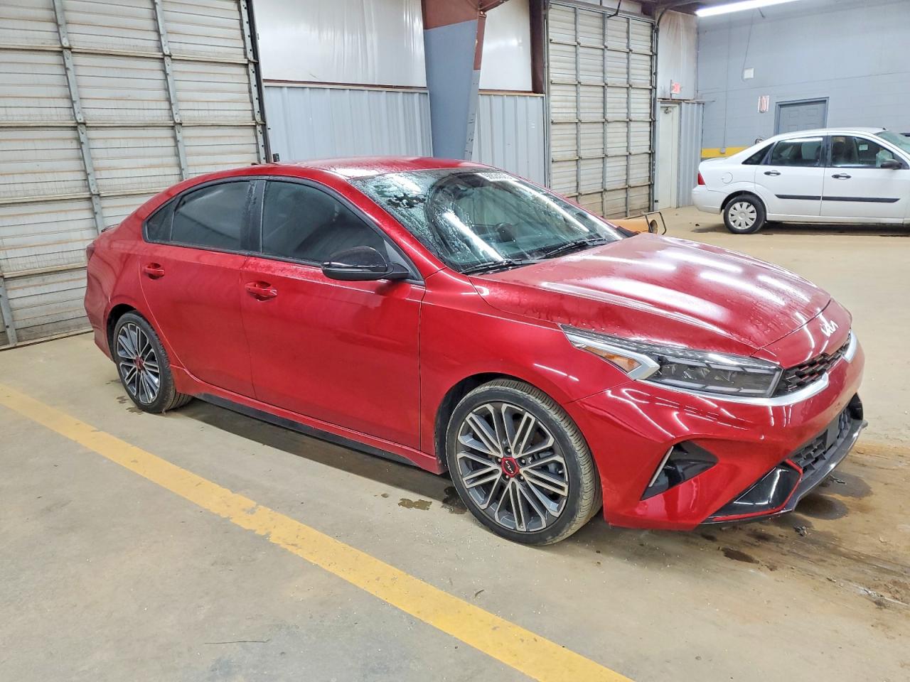 2023 KIA FORTE GT photo 4