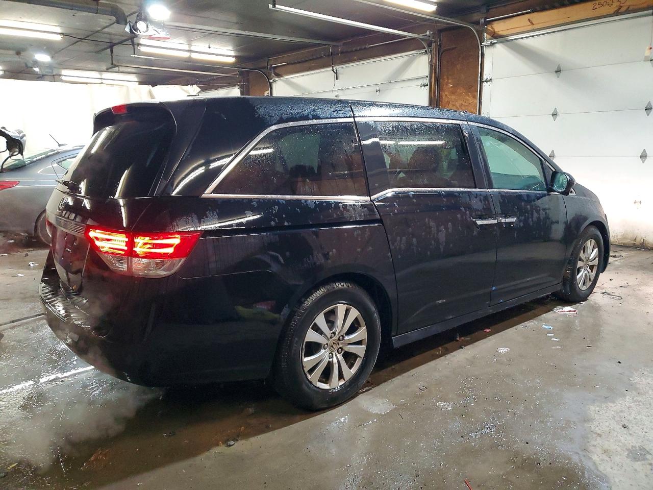 2014 HONDA ODYSSEY EXL photo 3