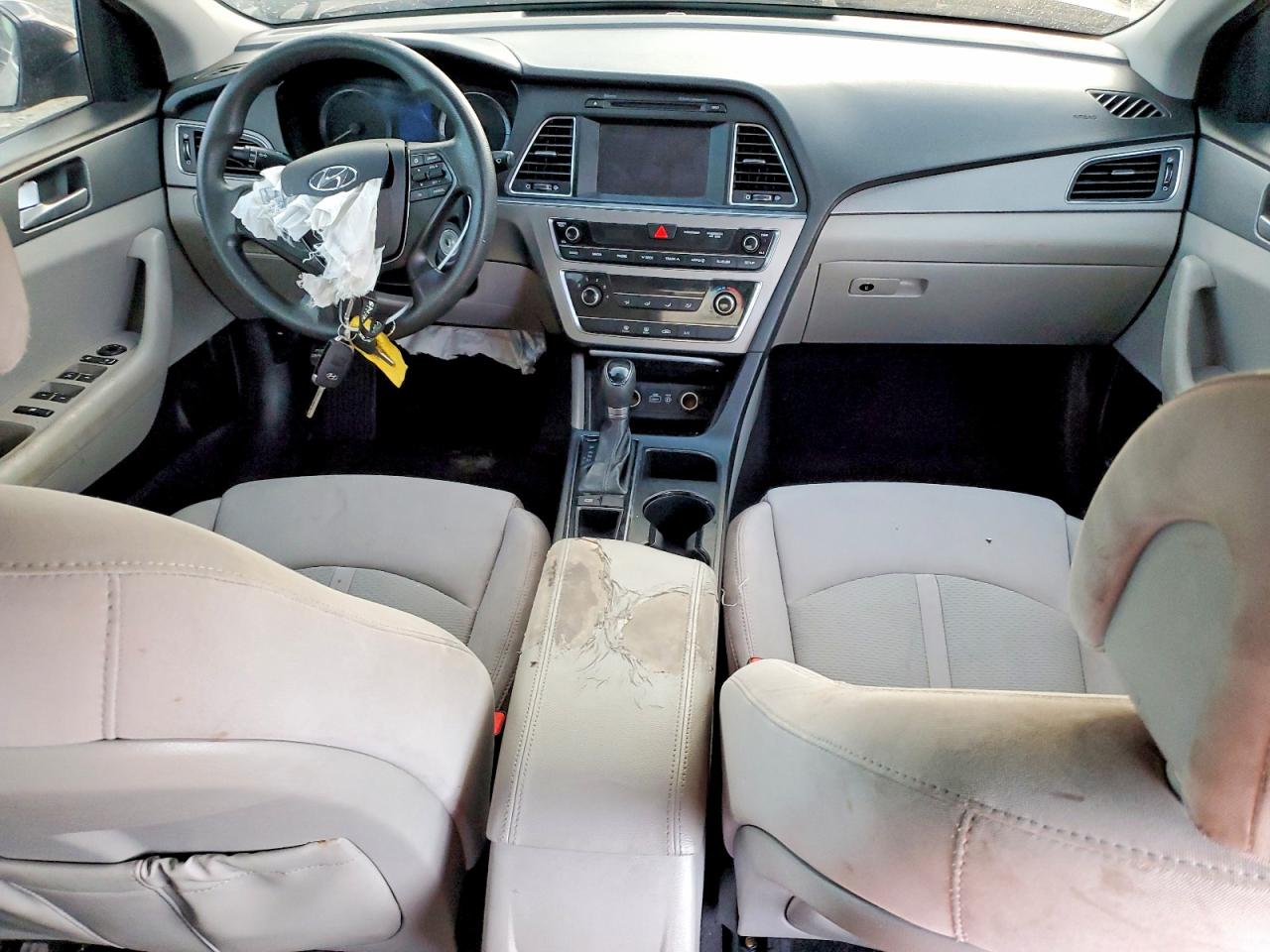 2016 HYUNDAI SONATA SE photo 8