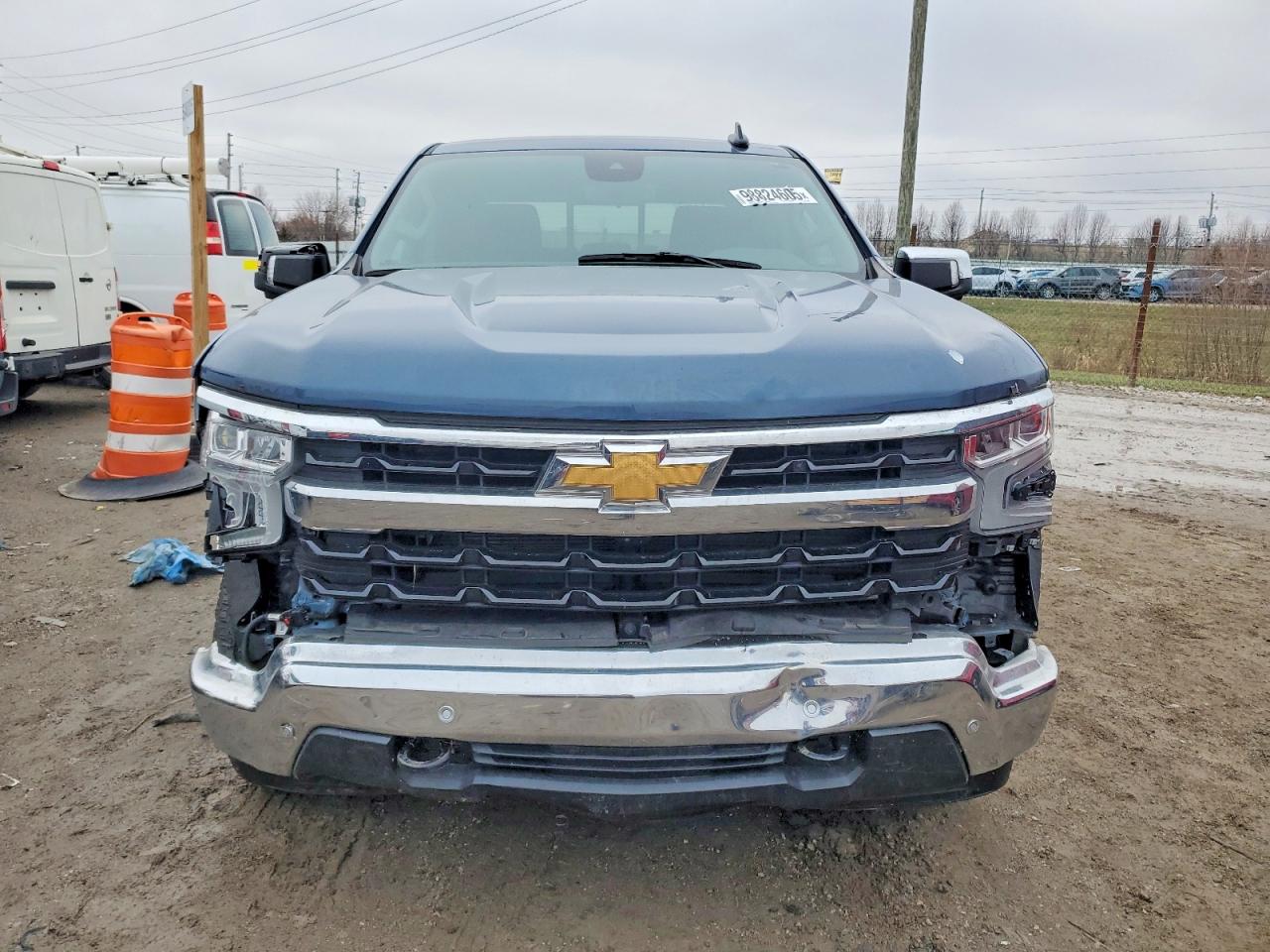 2024 CHEVROLET SILVERADO K1500 LT photo 5