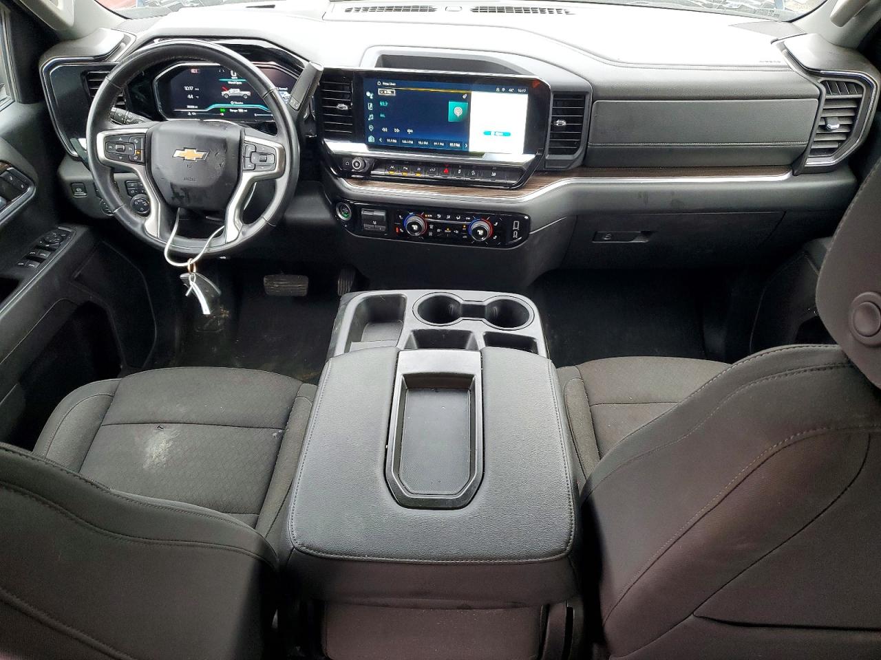 2024 CHEVROLET SILVERADO K1500 LT photo 8