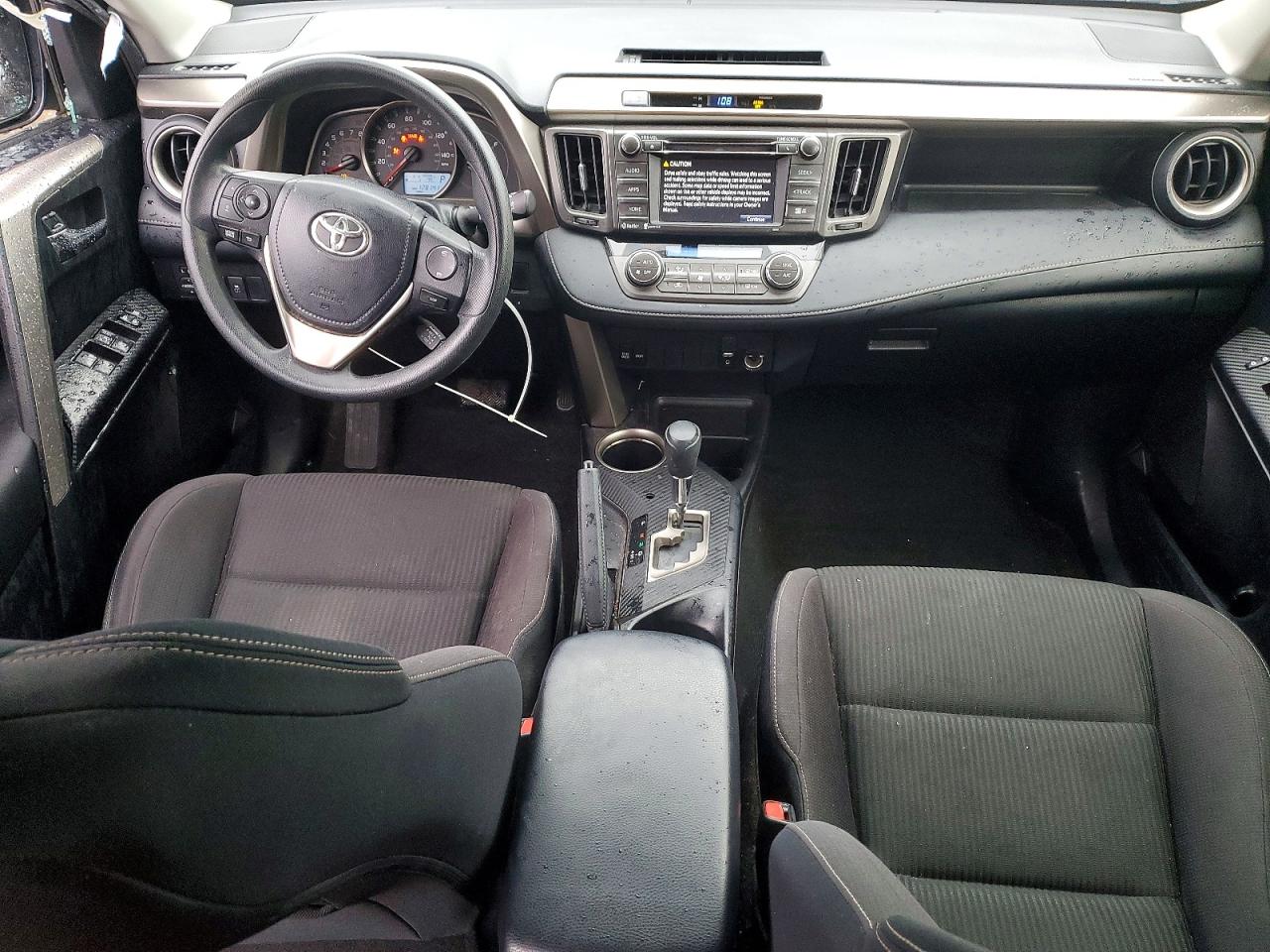 2015 TOYOTA RAV4 XLE photo 8