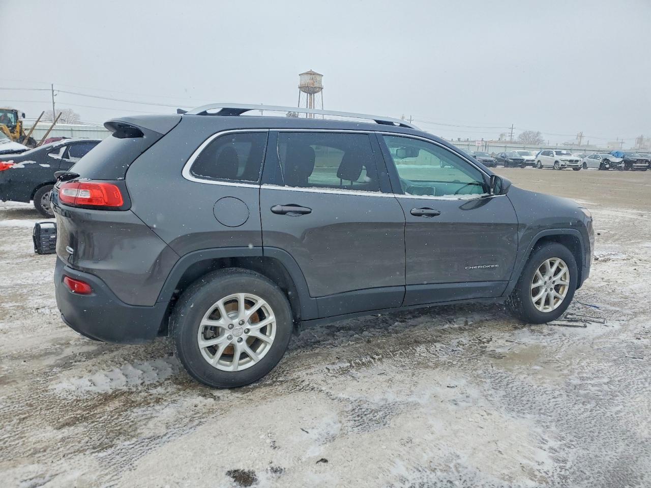 2017 JEEP CHEROKEE LATITUDE photo 3