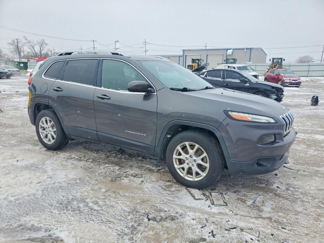 2017 JEEP CHEROKEE LATITUDE photo 4